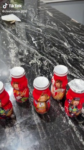 Chinese Monkeys Singing: Hilarious Animal Memes