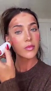 You can’t glow wrong with the Crystal Contour Collection! It’s packed with 3 skin-loving sculpting sticks to deliver a natural no-makeup look in minutes. | OGEE