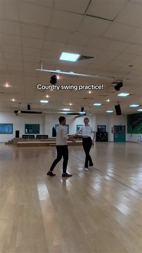 👏🏻👏🏻👏🏻 first lesson in the books @🎨🖌️JAY’s CREATION 🖌️🎨 we did good! 📺Following @Ellis Permann country swing 101 ✅