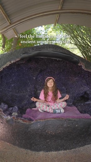 These school holidays, these's plenty of things to do and see for families at Crystal Castle.💜 🧚🏻Follow our magical new Fairy Trail, find tiny fairy homes hidden in our gardens and near giant crystals. Solve clues and win a prize. 🔮Enjoy our family-friendly Crystal Singing Bowl experience at where the pure tones of quartz bowls create a gentle and calming experience. Daily 1pm. Suitable for all ages. Pram-friendly. From Saturday 20th September - Sun 12th October inclusive. 🍃 For curious min