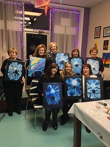 Little Pastiche Studio Offers Wine and Canvas