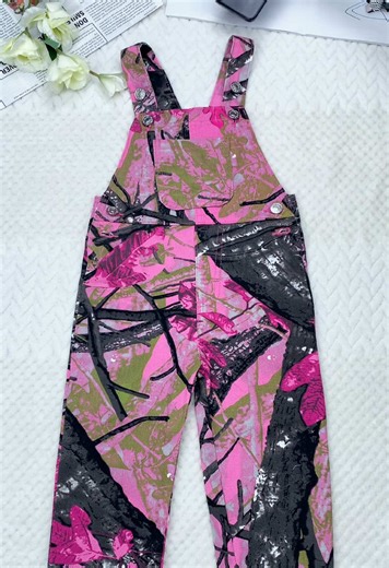 Chic pink-black kids overalls—everyday playwear ✨ #tiktokshopcreatorpicks #tiktokshopjumpstartsale #spotlightfinds #KidsDailyPlaywear #PrintOverallsSet