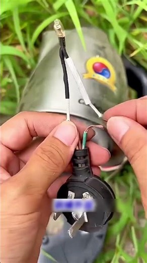 Genius Repair: Turn Broken Kettle into a DIY Voltage Tester! ⚡️🔌#facts #science #shortvideo #shorts