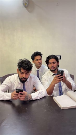 That one hacker in the classroom 🧑‍💻😎 | Hassu