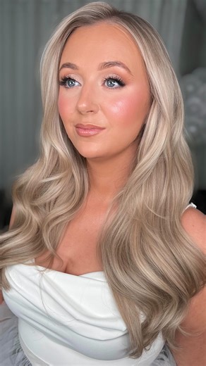 𝐑𝐮𝐛𝐲| 𝐁𝐞𝐫𝐤𝐬𝐡𝐢𝐫𝐞 𝐌𝐚𝐤𝐞𝐮𝐩 𝐀𝐫𝐭𝐢𝐬𝐭 on Instagram: "𝘣𝘦𝘭𝘪𝘦𝘷𝘦 𝘪𝘯 𝘺𝘰𝘶….☁️✨🤭 Wow wow wow what an incredible evening spent at @kristinagasperasacademy with the most talented ladies! A massive thank you for the love and support on this live!! Reading through your comments, messages and questions this morning has been so uplifting and motivating and I couldn’t be more happy🤭☁️🥹 Thank you to @kristinagasperasmua @kasia_fortuna for having me back and teaching for your ast