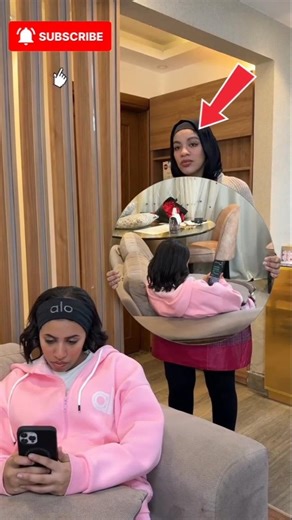 A Husband Discovers His Wife’s Secret Messages While Sitting Together On Sofa 👀