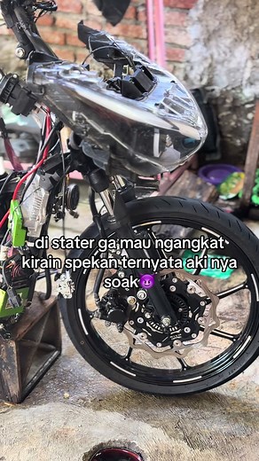 Di Starter Ga Mau Ngangkat? Ternyata Aki Soak — Penyebab & Solusi
