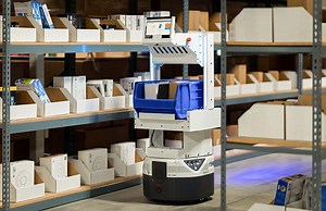 Fetch Robotics adds 3 AMRs for person-to-goods workflows