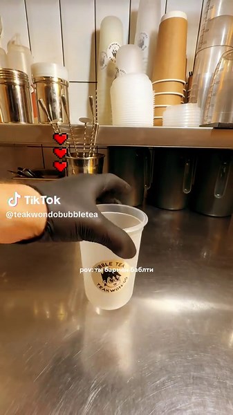 Teakwon-do Bubble Tea — баблтишная на Дизайн заводе🧋 ⠀ 📍Москва, Большая Новодмитровская улица 36c2 (метро «Дмитровская») ⠀ Ждём вас каждый день с 12 до 21🖤 ⠀ #баблти #кафе #bubbletea #кудасходитьвмоскве #тапиока
