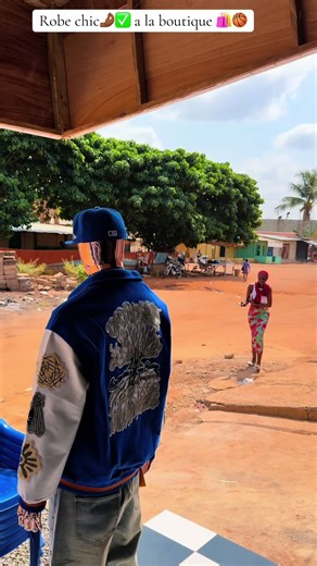 Robe chic 🤌🏾✅🏀🛍️ #togotiktok228🇹🇬 #charlimicroshop @𝑪𝒉𝒂𝒓𝒍𝒊_𝑴𝒊𝒄𝒓𝒐🎙️🇹🇬