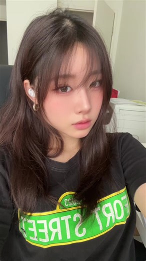 Overgrown Bangs: Tips for a Stylish Transformation