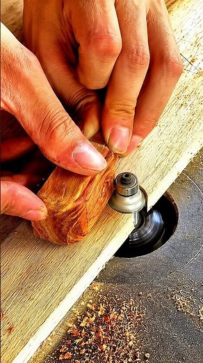 【神業】ミリ単位の精工！ベテラン職人の超絶技巧 Master Woodworking Skills #shorts #craftsmanship #職人