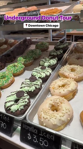 Have you heard of the Underground Donut Tour? 🍩 Our assistant editor, @Nikki 🍒, recently took the downtown Chicago donut tour. Here’s a glimpse of her sugary adventure! 😋 Perfect for families with a sweet tooth, @Underground Donut Tour lets you taste 10 different flavors from four iconic donut shops. 📍Tours are offered in downtown Chicago and West Loop. Each sweet excursion is led by a knowledgeable and enthusiastic tour guide. 🍩 Donuts and a beverage are all included! 🏙️ Families will wal