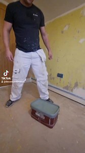 Dalapro Roll Nova in action 🎬 The easy way to skim a wall. #ad #Sponsored #diy #plastering #fyp #viral #foryou | Decorators Forum UK