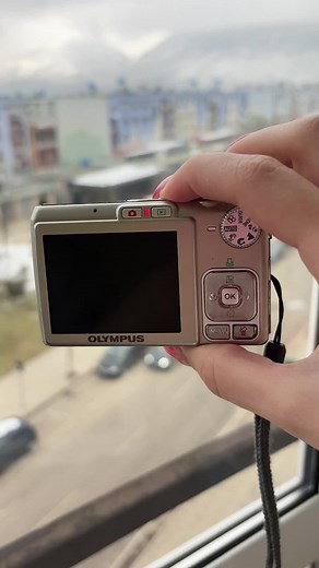 Olympus FE-230 Camera: Excellent Condition for Sale