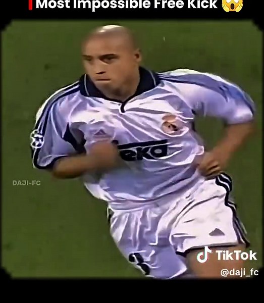 The Most Impossible Free Kick Ever by Roberto Carlos ⚽🔥 #robertocarlos #football #soccer #freekick #FYP