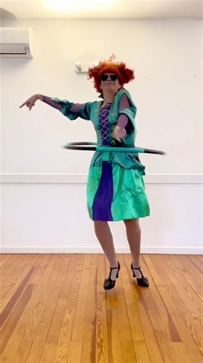 Disco Inferno ft Winifred 💚 • #energy #dance #reels #hocuspocus #halloween #winifred #halloweenworkout #discoinferno | Rachel JB Jones