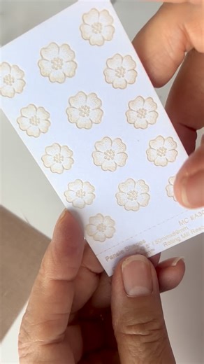 Making small silver metal clay charms is simple! Roll the silver metal clay into a ball and press it onto your favourite texture. This piece needs a hole for hanging before I leave it to dry. This Rolling Mill Resources laser textured paper pattern is called Pansie Shapes #A308 FOLLOW to learn lots of new techniques and top tips 👍 | Silver Nutshell Jewellery