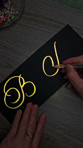 2 ways how to write B in calligraphy font
