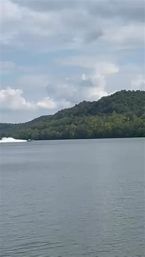 The Darana Hybrid Electro-Mechanical Solutions Mystic catamaran is Shootout ready. | speedonthewater.com