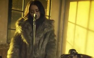 你的爱也时刻在线吗？好听到爆的《Love Line》现场配上竖屏版美人孝琳~太值得收藏了！