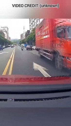 Distracted Driver Gets Funny Instant Karma #instantkarma #karma #dashcam #driver #usadriving #funnykarma | Gasoline AddIction