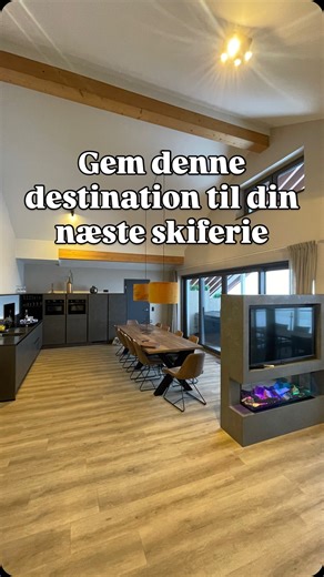 SABINA THERESE HAYSEN || Eventyr og frihed on Instagram: "SKIFERIE LIFEHACK ⛷️🏔️ Elsker du også skiferie med venner og familie? Så dem denne lejlighed og destination til senere 📎 Vi valgte at suse til Winterberg kun 7-8 timer fra Århus i vinterferien. Virkelig nemt hvis man vil på ski 4-5 dage og ikke gider køre 15-17 timer i bil! Vi har været på mere end 15+ skiferier, men har ALDRIG boet SÅ lækkert! 👌🏠🏔️⛷️ Så værsgo at snuppe destinationen til næste skitur: 📍 Winterberg, Tyskland 🏠 Weit
