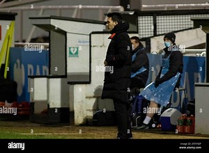 Women player and coach on touchline hi-res stock photography and images - Alamy