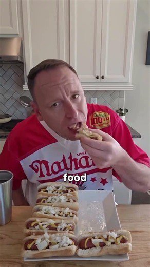 How can competitive eaters eat so much?