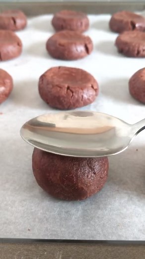 2 ingredient Nutella cookies 🤯🍫🍪 #Nutella #recipe #ukfood #cookies #chefsoftiktok #ramsayreacts #food #chocolate