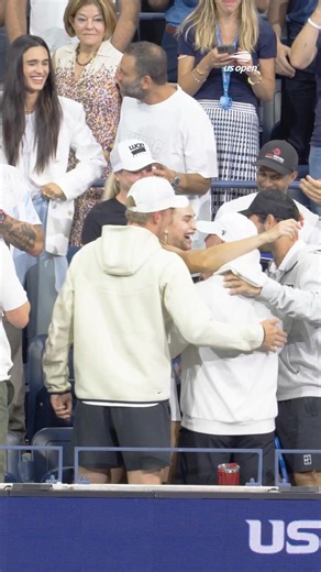 The box is hyped!! | US Open Tennis Championships