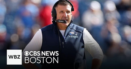 Patriots head coach Mike Vrabel reacts to winning his return to Tennessee vs. Titans