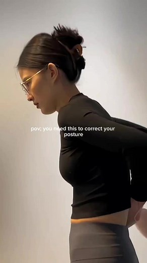 Posture Corrector - Buy here: https://shope.ee/6Kg5YQzX7N | Femme.