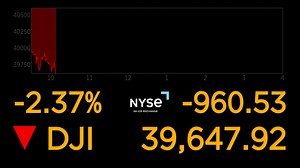 U.S. markets continue to sink after Trump pauses tariffs