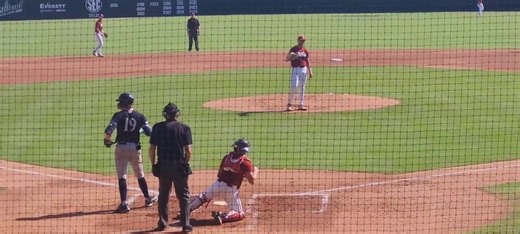 Hunter Dietz capped his strong fall with two scoreless, no-hit innings in Arkansas Razorback Baseball's exhibition against Dallas Baptist. "The upcoming 2026 draft is very light on top two round lefthanders, but Dietz could move into first-round consideration with more outings like this one." 🔗 https://d1ba.se/3JmPH8Z | D1Baseball.com