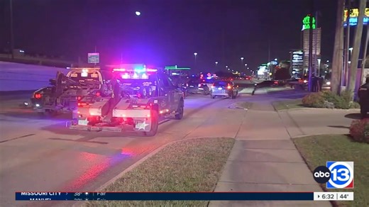 70-year-old man robbed, shot outside of Walmart in west Houston, HPD says
