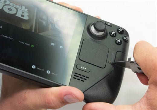 See how the Steam Deck handles flame, scratch, and bending durability tests