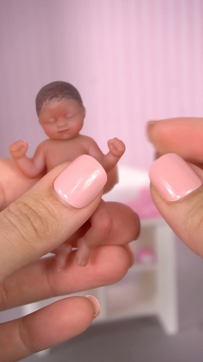The tiniest baby dolls ever! #tititoysdolls #dollhouse | tititoysdolls