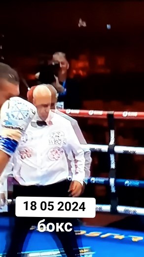 Intense Boxing Match: Highlights and Action Clips