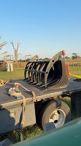 Testing out the new grapple before we attach it to the tractor. We really needed a grapple around here to pick up debris in the lake bottom and around the creek. We bought a quick detach adapter for the John Deere tractor for the grapple. Today we had hoses custom made for the tractor. Tomorrow I’ll put it on the tractor and run the hoses. I can hardly wait to get out there and start cleaning up all the debris caused by the flooding back in the spring. #texasrancher #grappler #tractorequipment #