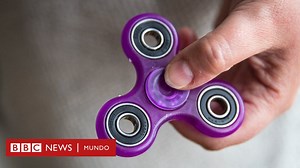 Qué es el fidget spinner, el juguete que fascina a los niños y por qué está causando tanta controversia en las escuelas - BBC News Mundo
