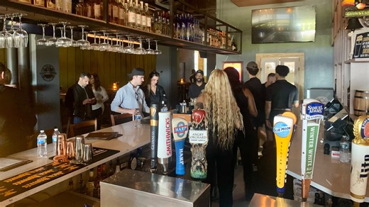 Downtown Jacksonville extends alcohol sales to 3 a.m.