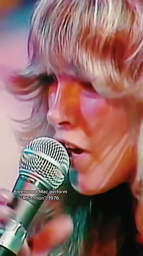 Vintage Fleetwood Mac Performance of 'Rhiannon' | 1976