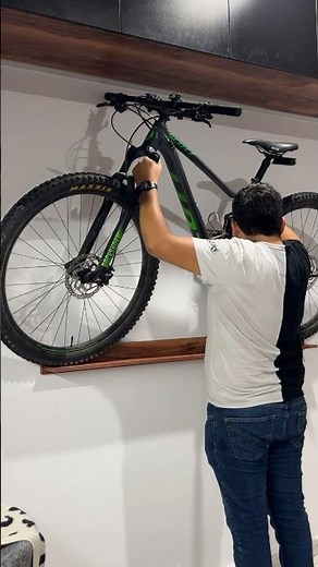 Optimizando Espacio: Cómo Instalar una Base para Bicicleta en la Pared | El Kamikaze Deporte