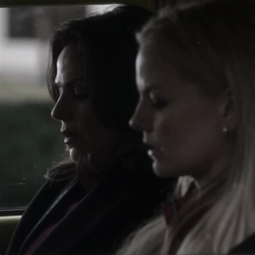 Swan Queen Moments: Emma & Regina