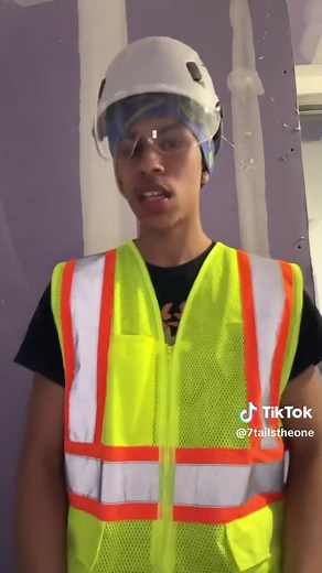 #7tailsagenda | construction worker