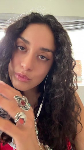 Purring like a kitty cat #asmr #asmrsounds #asmrtriggers #asmrpurring