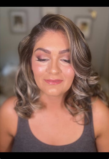 I always enjoy getting to know my clients during our “before and after” experience. She’s a beautiful lady inside and out. #beforeandafter #makeupbyashley #makeup