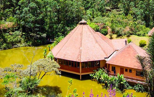 Vakona Forest Lodge - Madagascar Lodges - African Wildlife Safaris