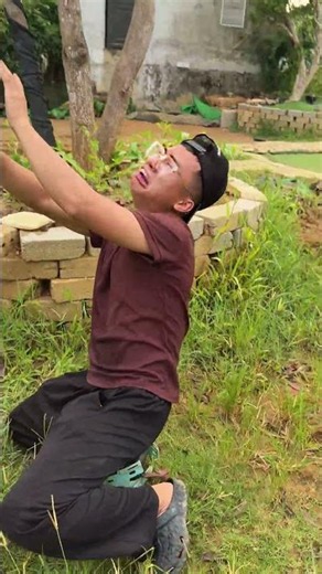 Excavator Demolishes House | Natural Survival Skills#SurvivalSkills #Excavator #Demolition